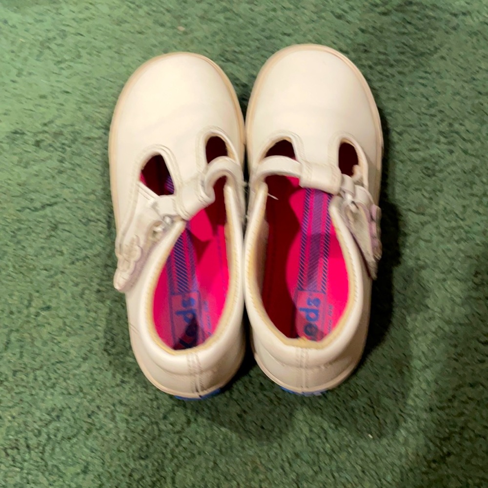 White shoes for girls with Velcro strap